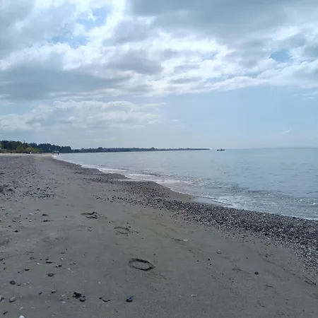 Holiday home Right Across The Sea