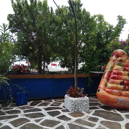 Right Across The Sea Holiday home *