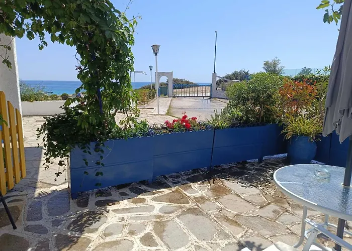 Right Across The Sea