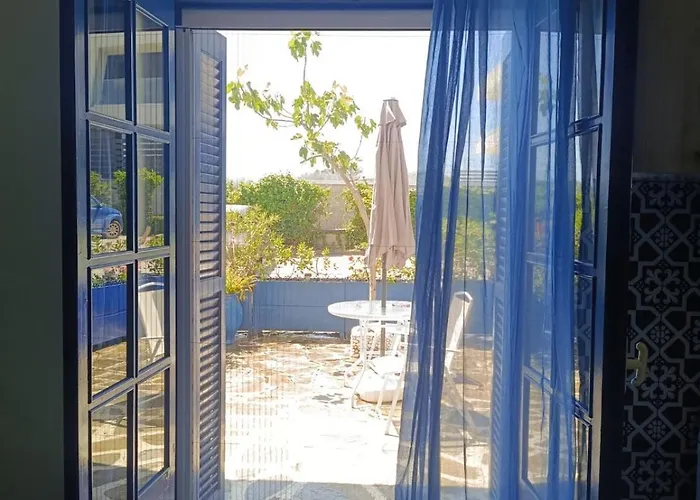 度假居 Right Across The Sea *